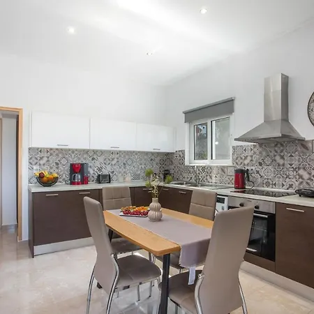 Ferienhaus Thalia's House Pastida
